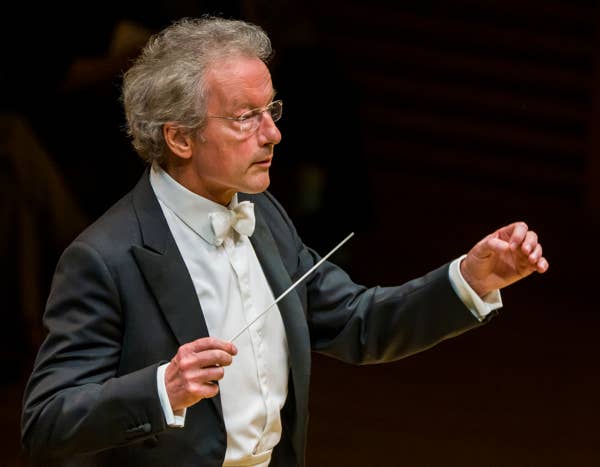 Franz Welser-Möst conducting in Miami at Arsht Center