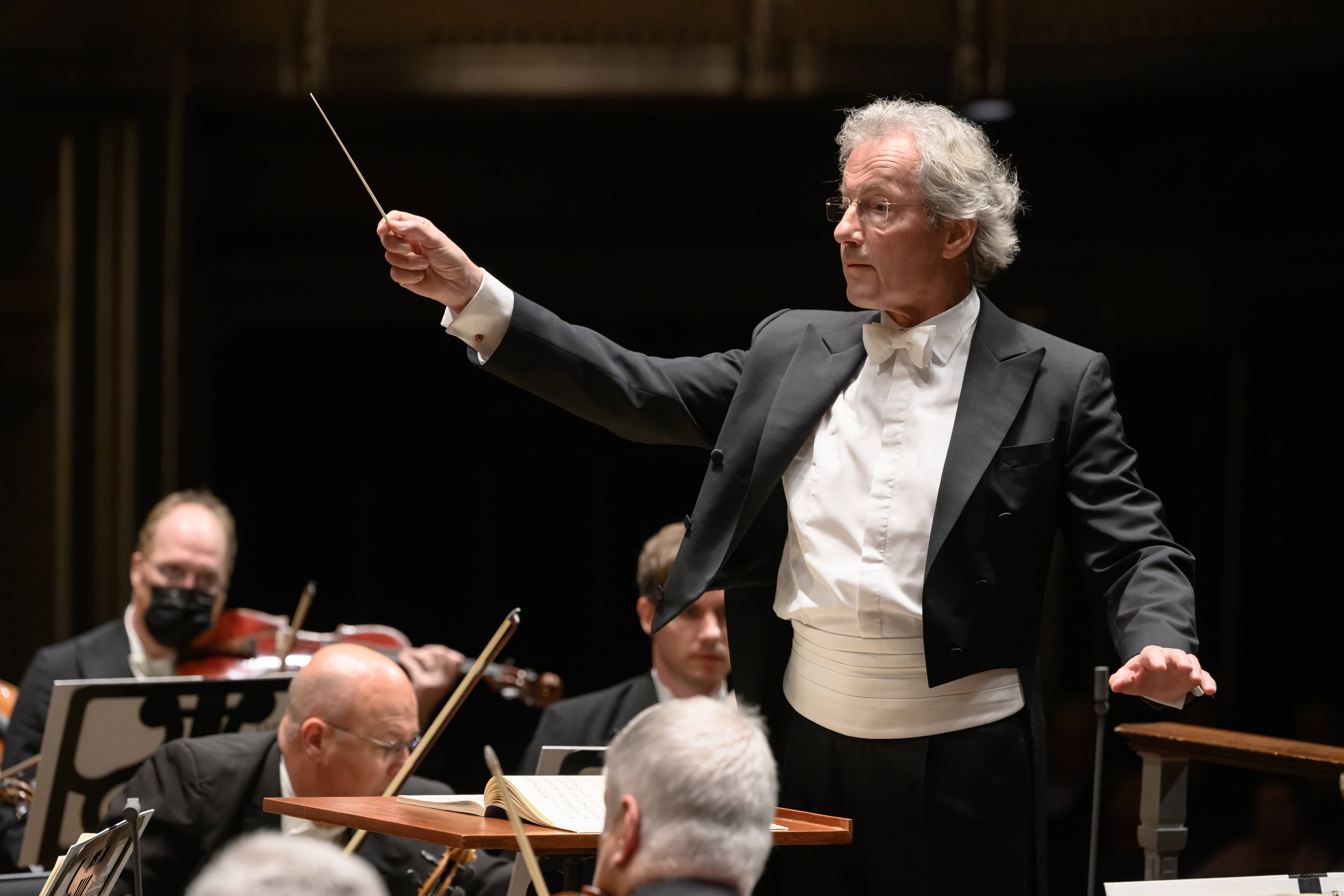 Franz Welser-Möst conducts The Cleveland Orchestra