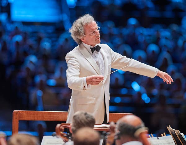 Franz Welser-Möst conducting in dress whites at Blossom