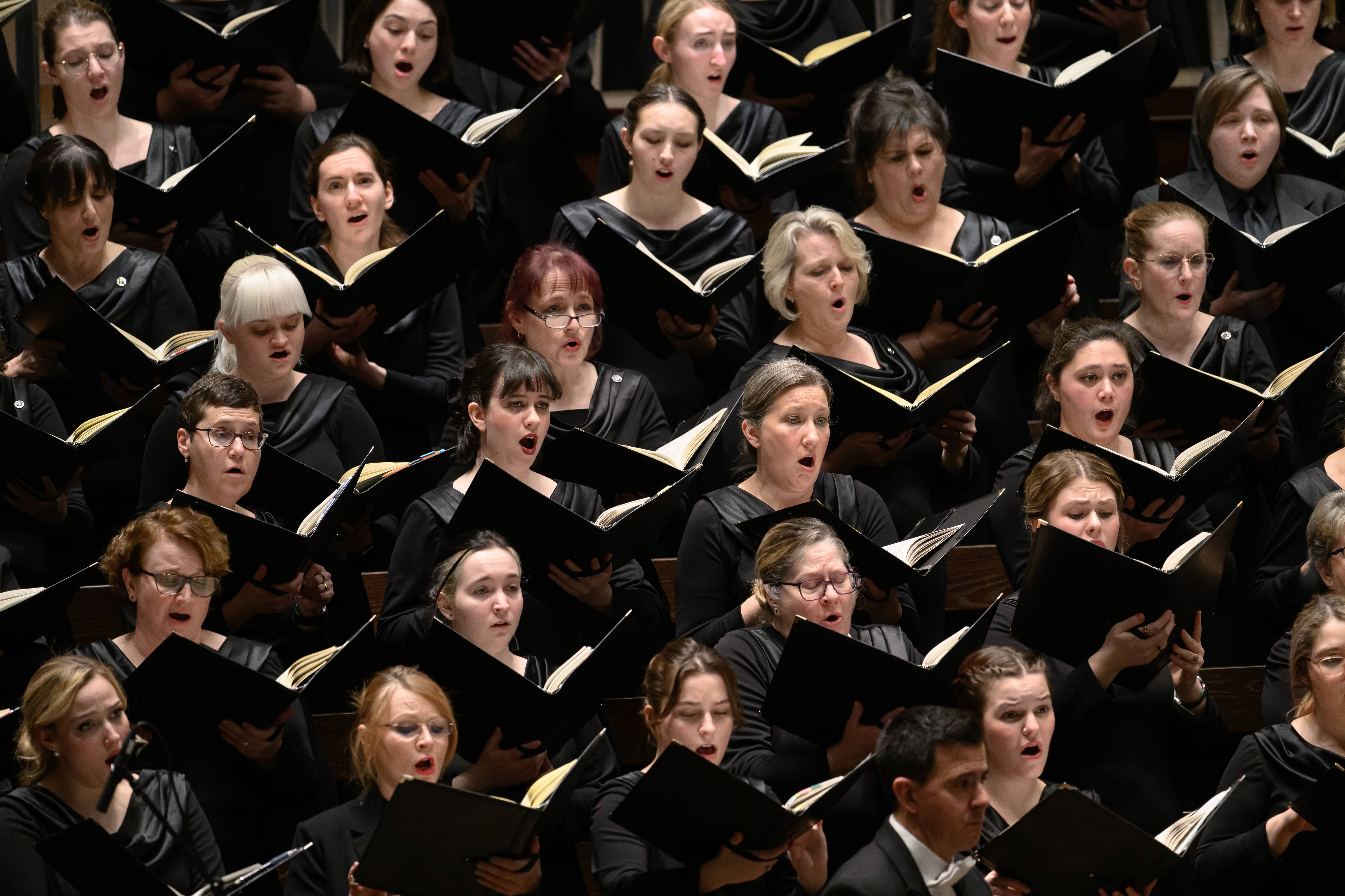 Verdi Requiem - chorus closeup