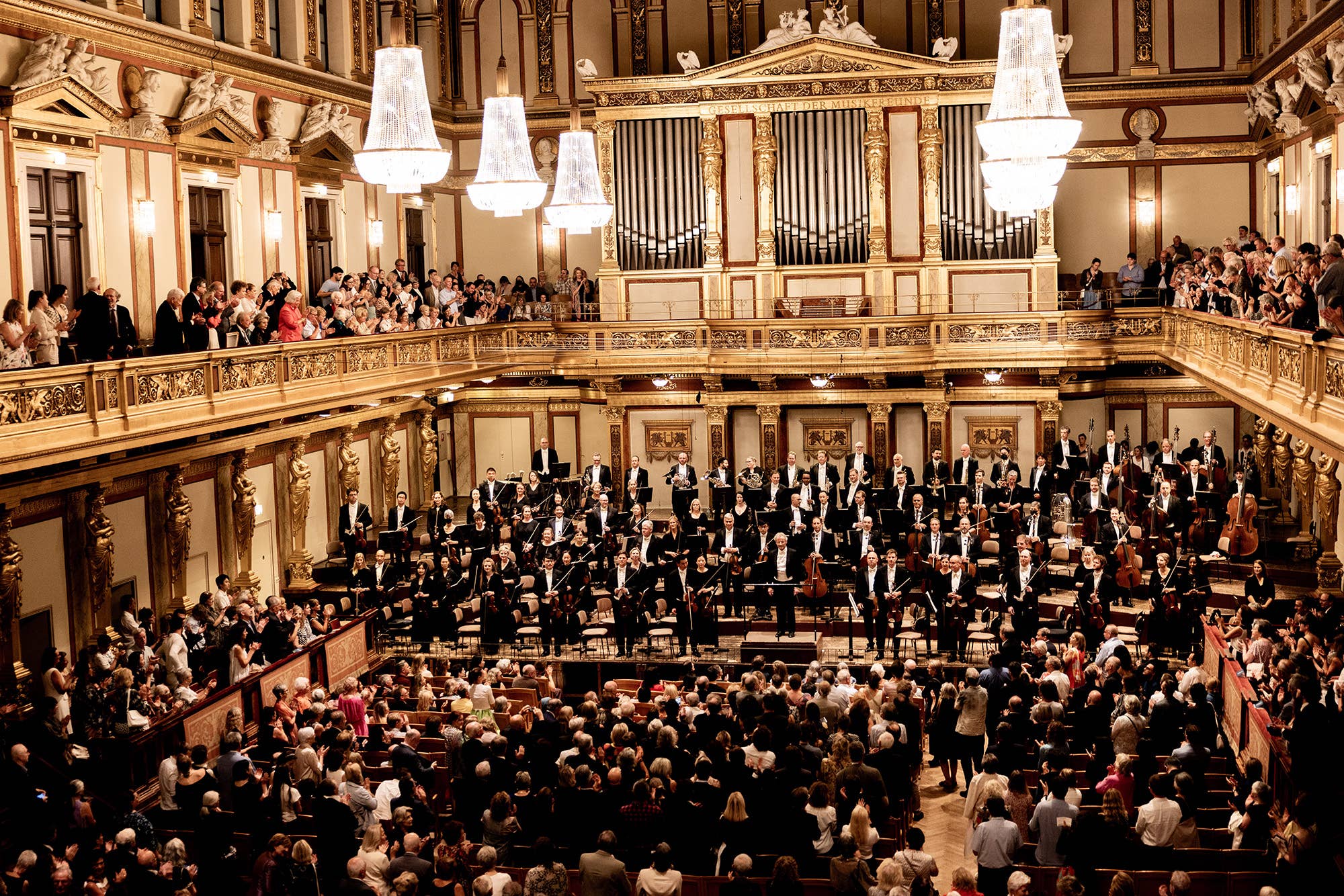 Franz Welser-Möst conducting The Cleveland Orchestra at Musikverin