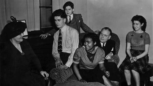 (From left to right) Lillian Baldwin, Nicholas Salvatore, Alva Cox, Betty Brown, Randolph Ringwall, and Betty Palevsky, c. 1940s/early 1950s.