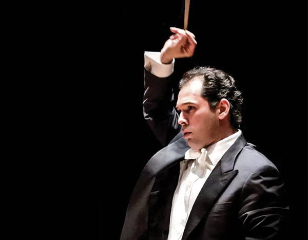 Tugan Sokhiev conducting