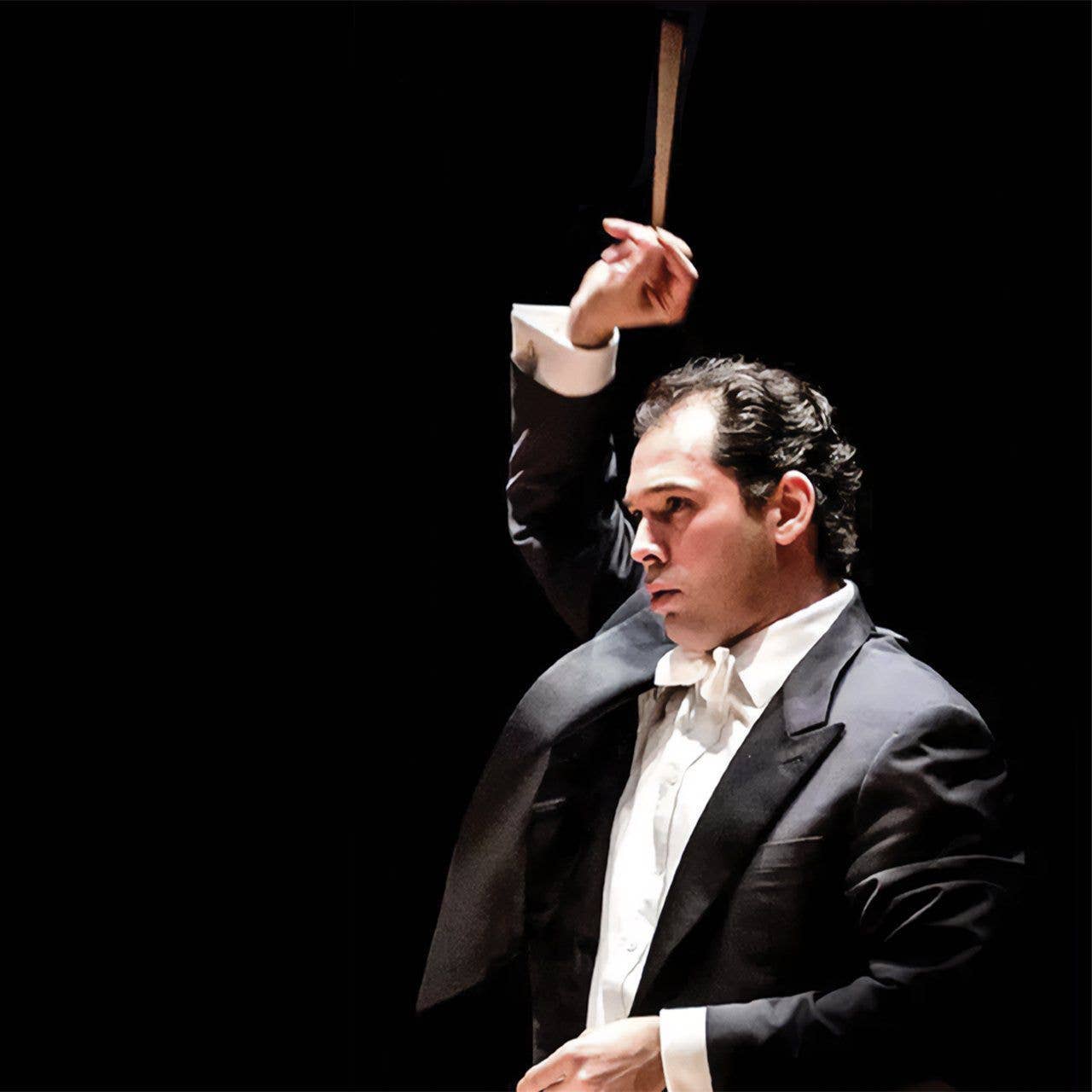 Tugan Sokhiev conducting