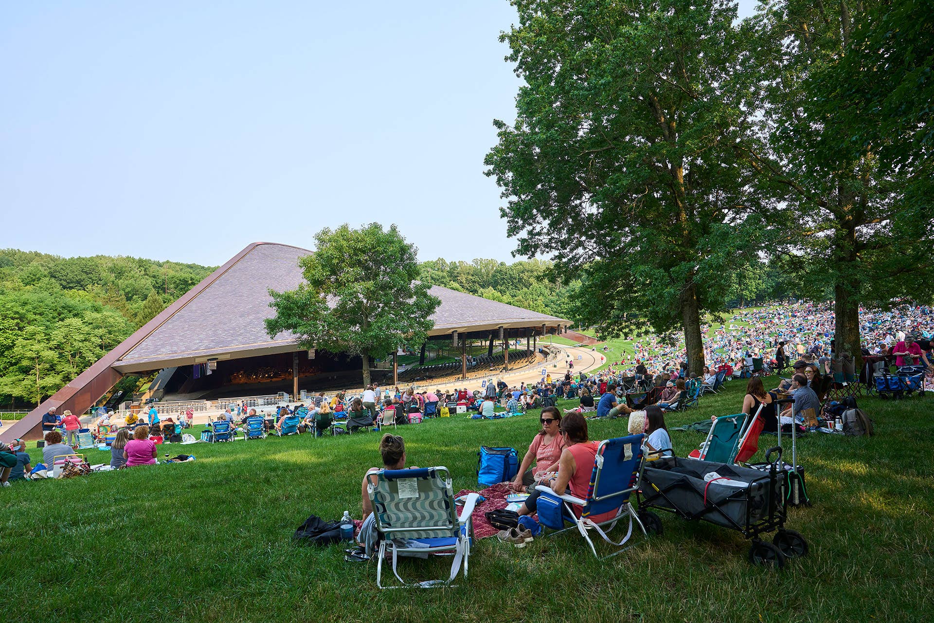crowd on the lawn at Blossom Music Center