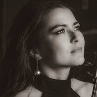Karen Gomyo portrait