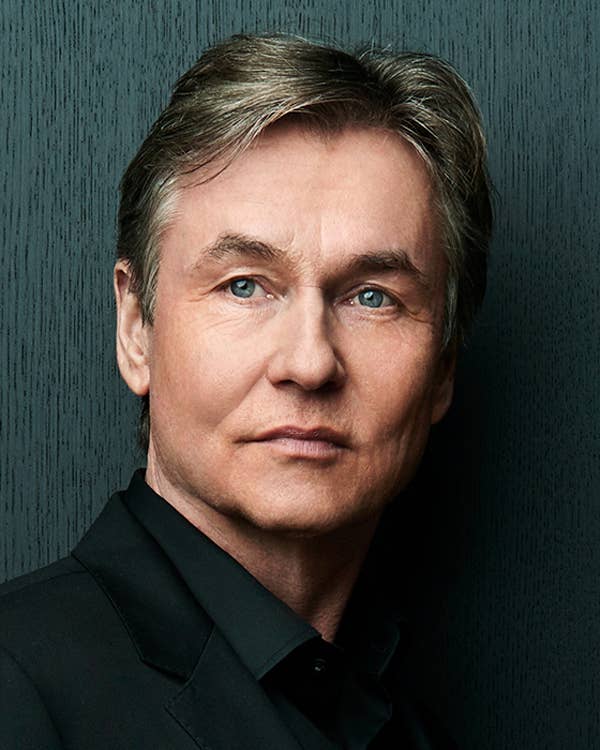 Esa-Pekka Salonen conducting