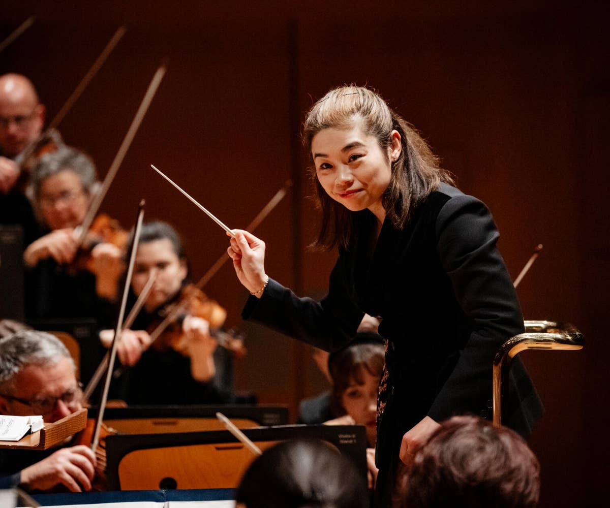 Debussy & Stravinsky with Elim Chan