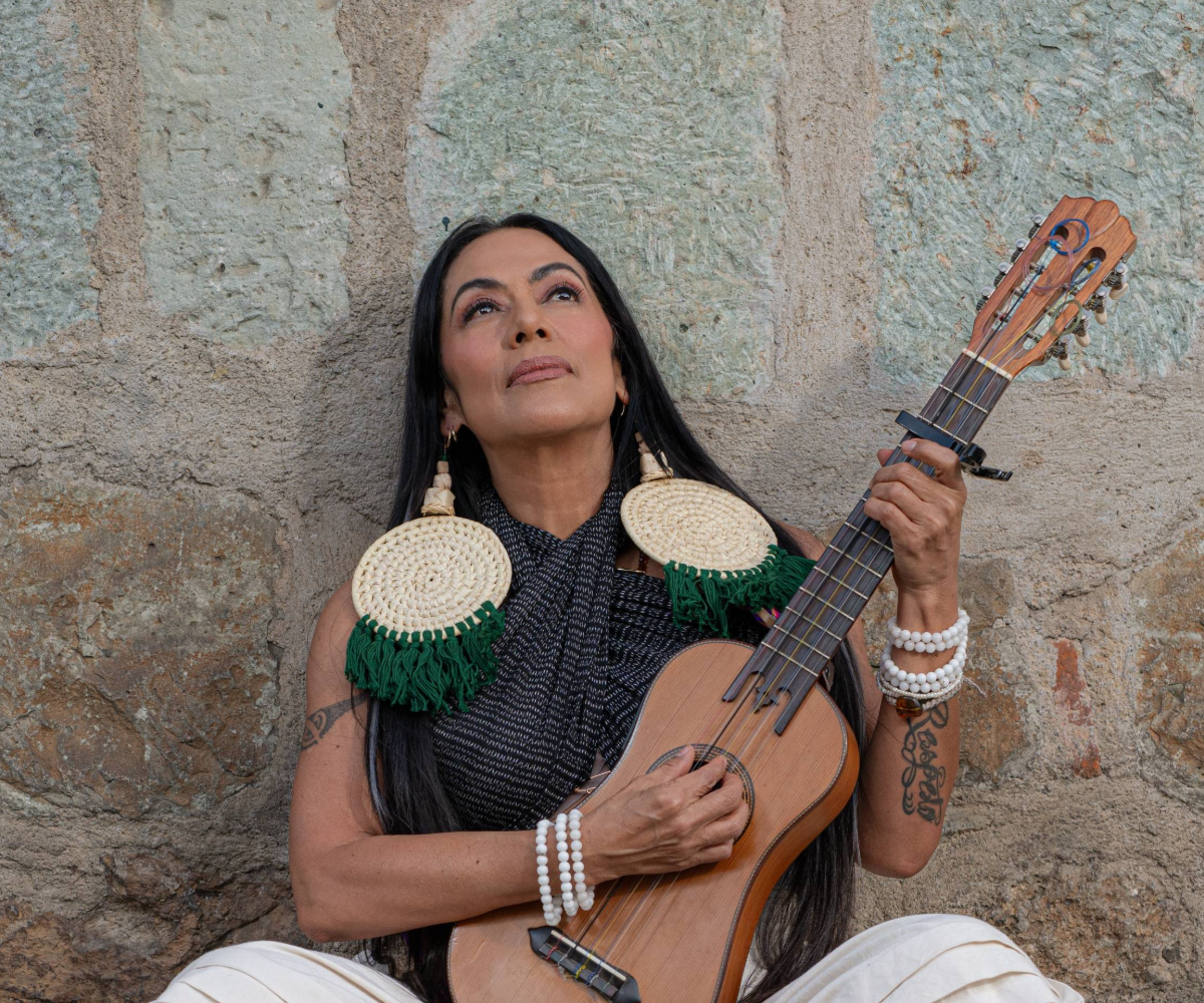Lila Downs: Cambias mi Mundo