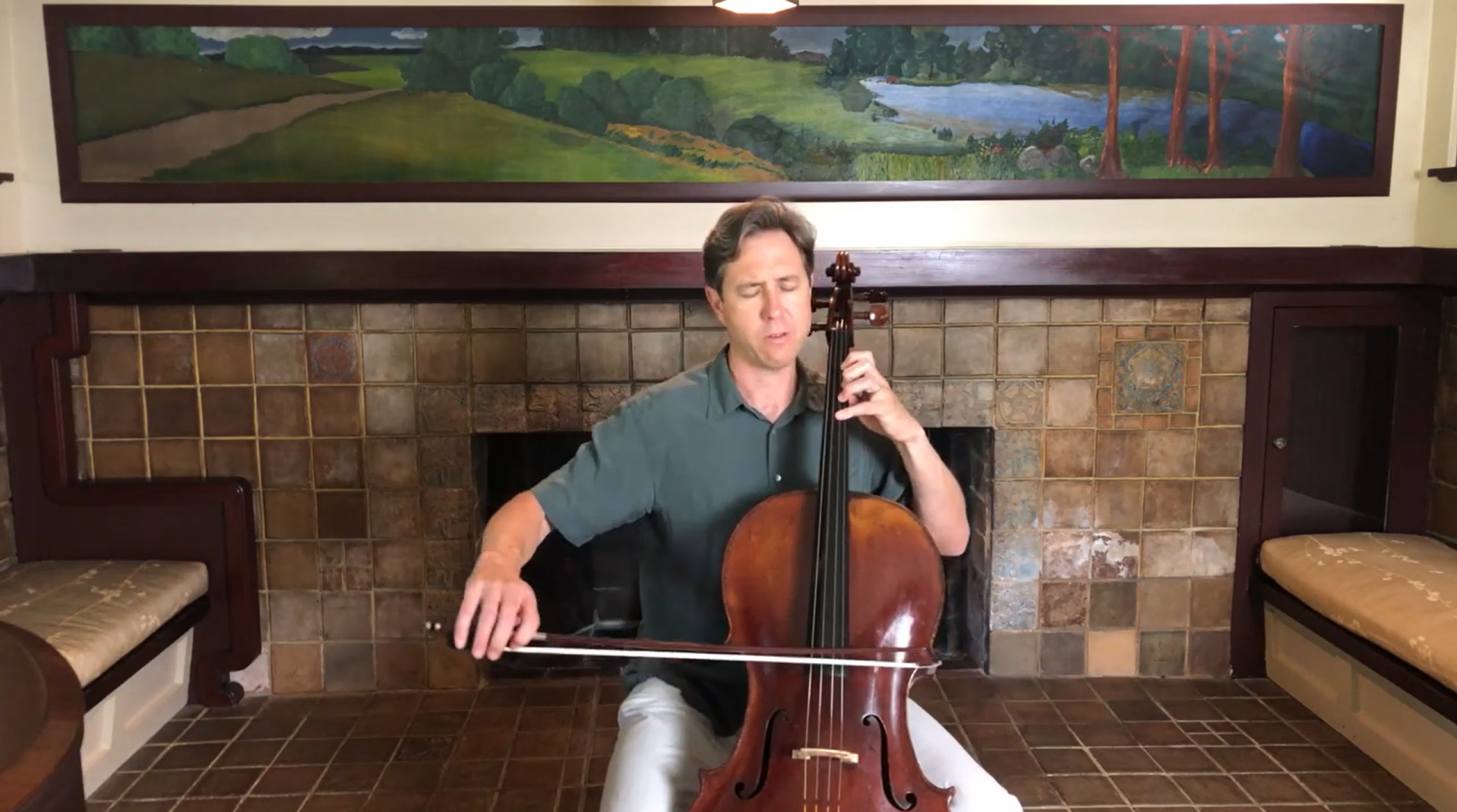Jonathan Karoly Performs Bach's C Minor Suite