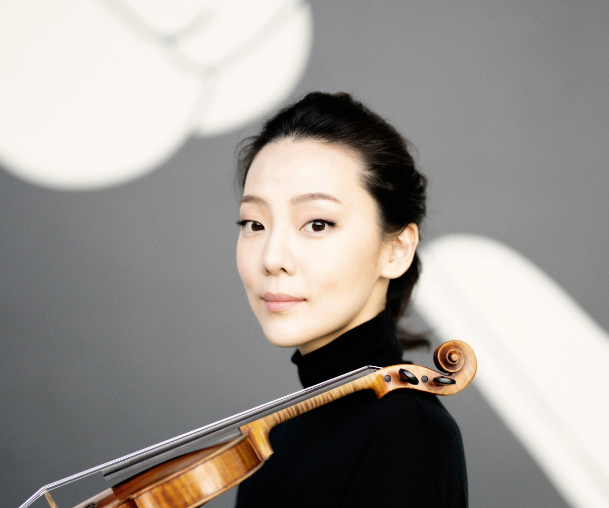 Clara-Jumi Kang