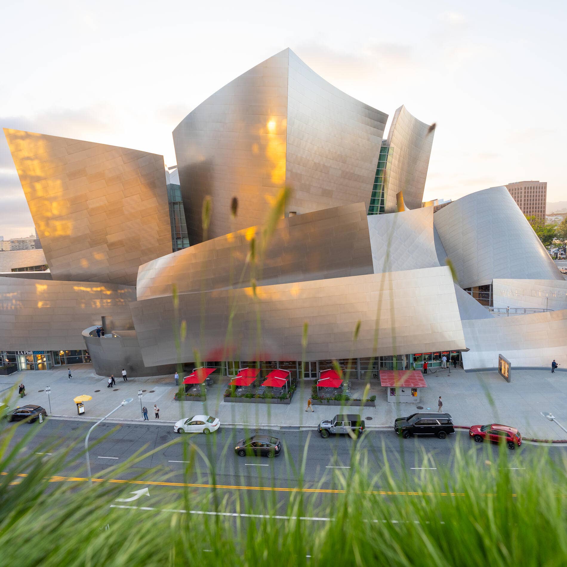 Walt Disney Concert Hall exterior