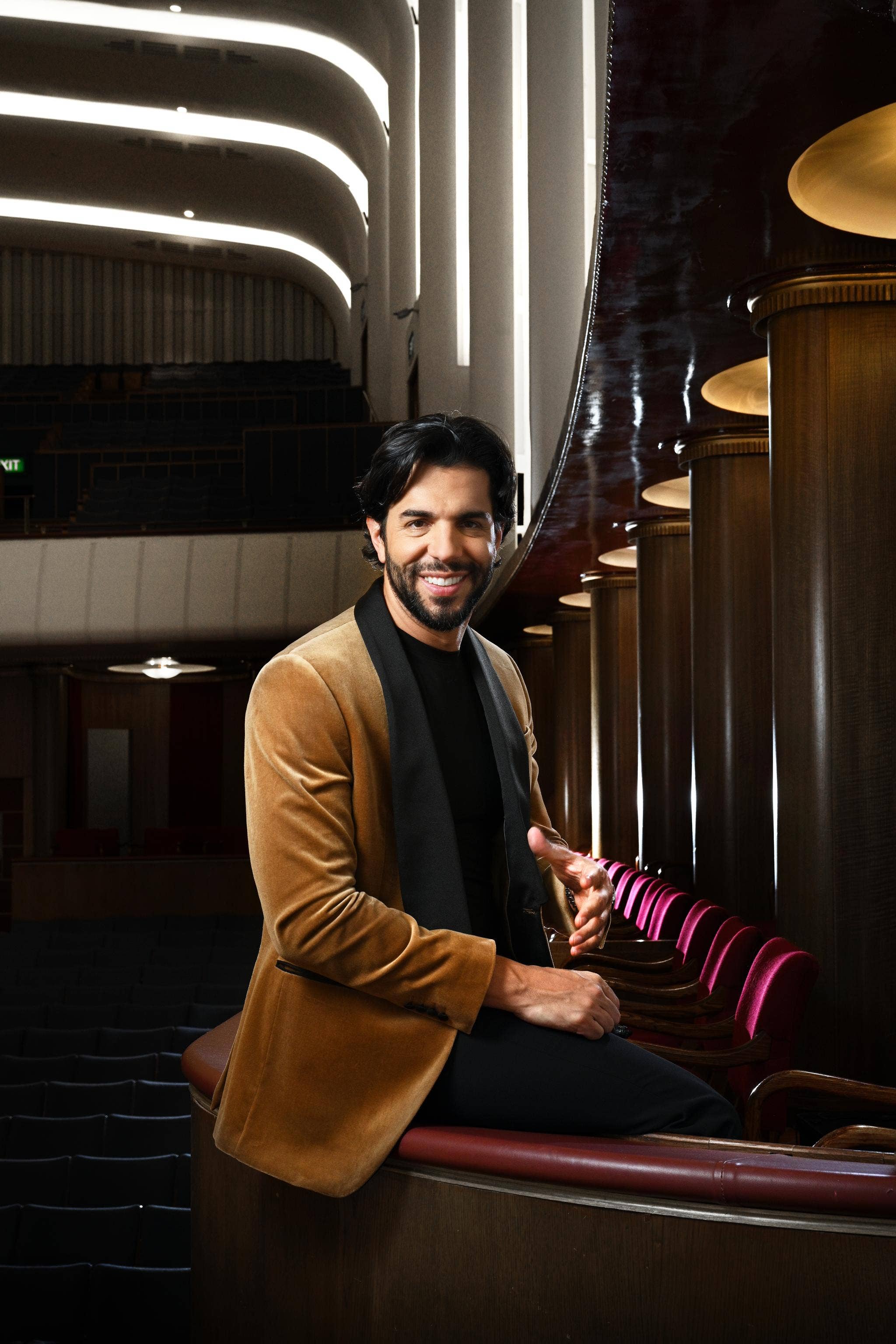 Domingo Hindoyan