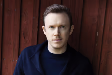 Daniel Harding Leads Brahms
