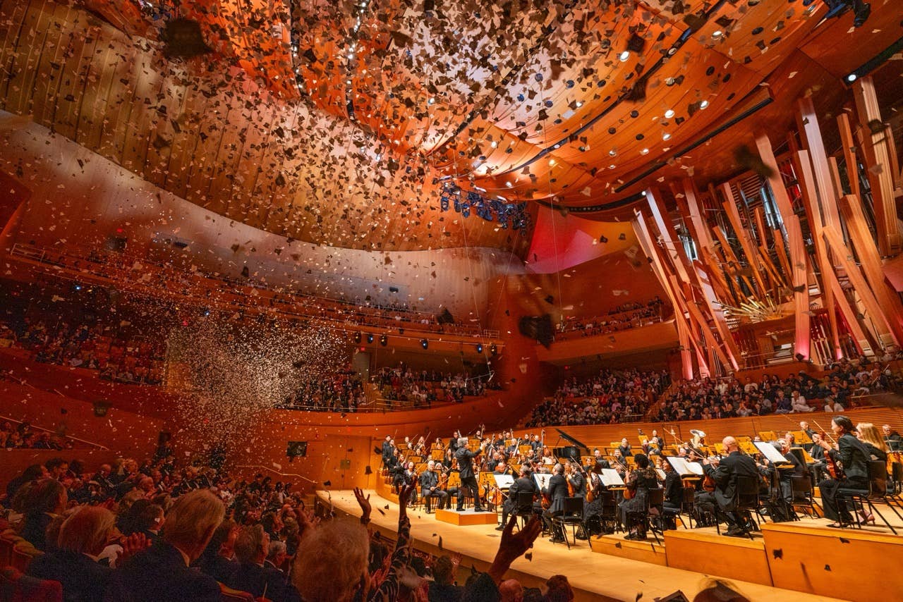 Gustavo Dudamel leading the LA Phil at Walt Disney Concert Hall–confetti goes off for the encore!