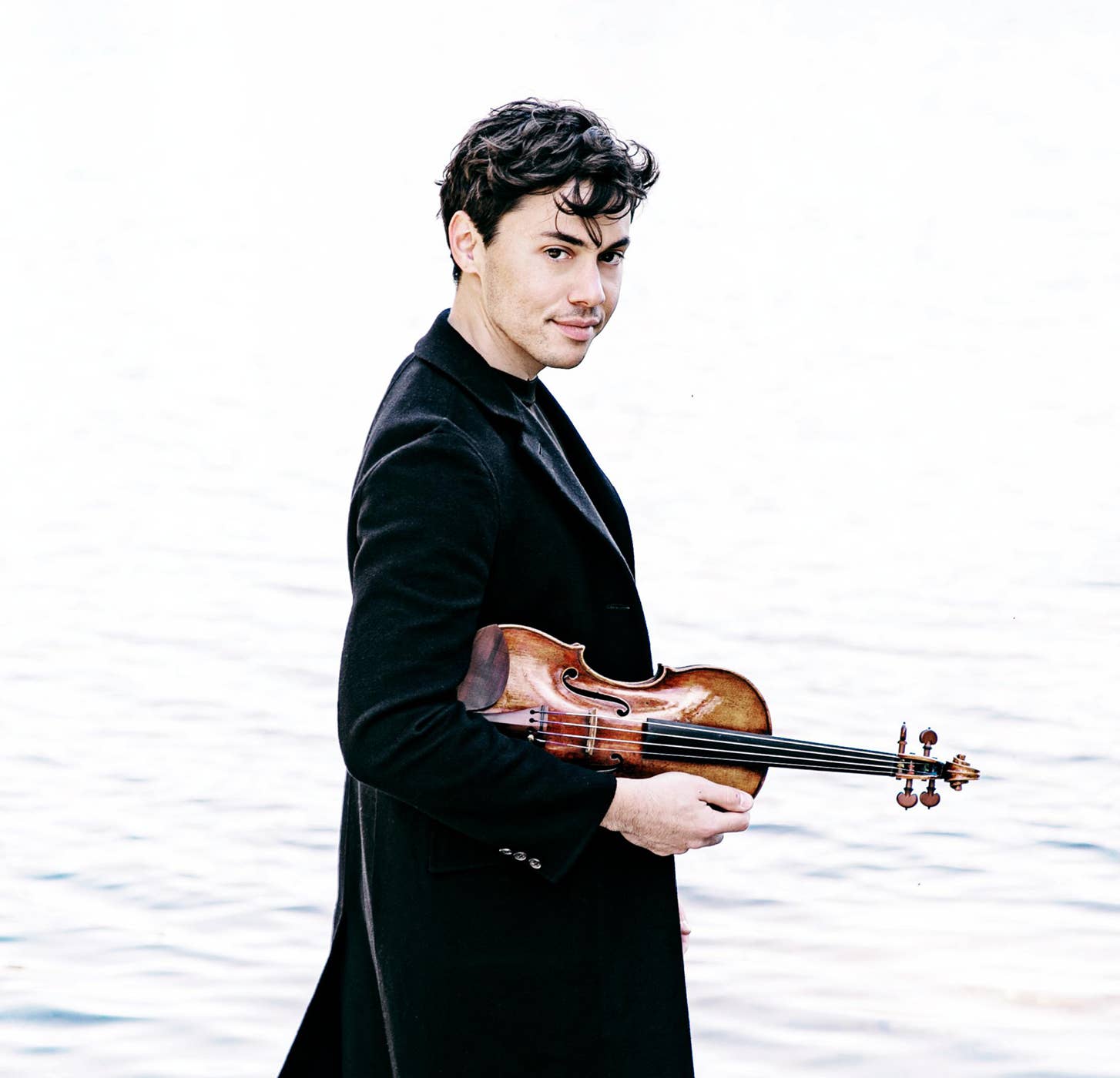 Benjamin Beilman performs Mendelssohns Violin Concerto