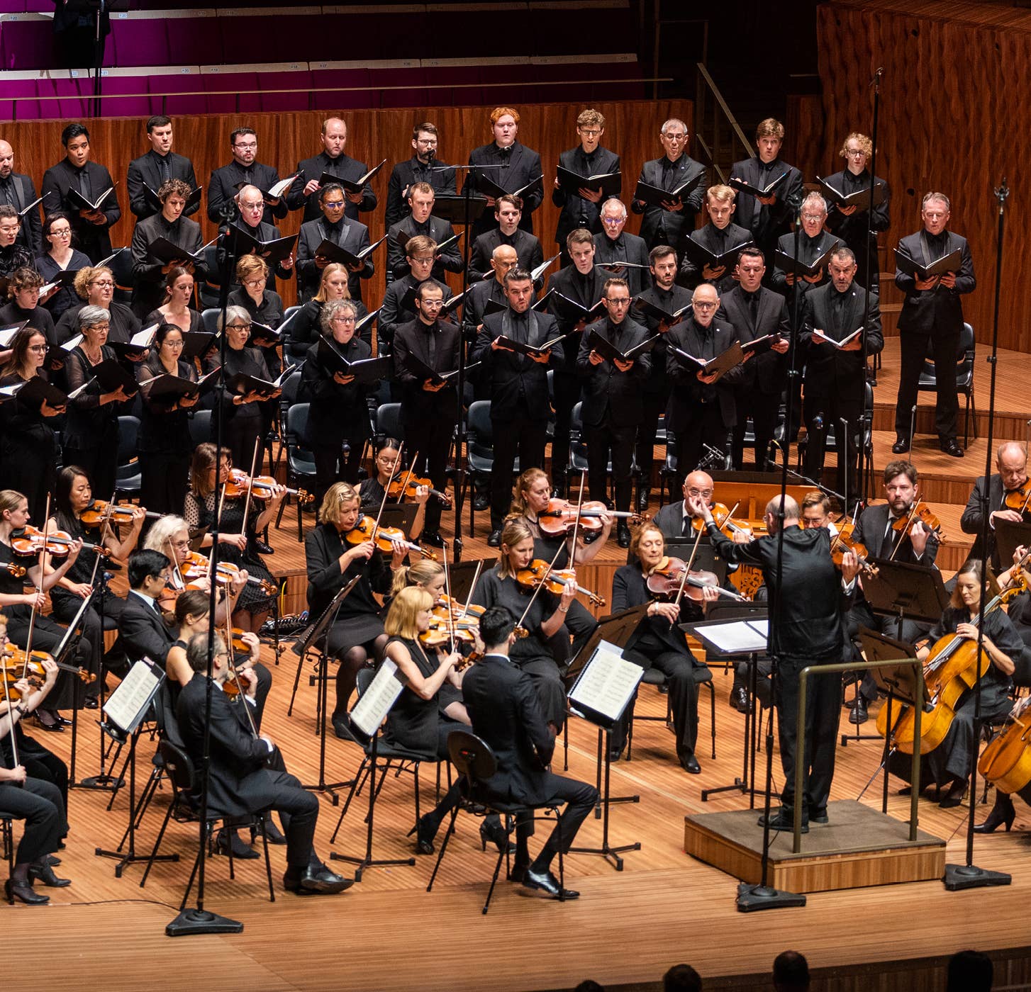 Mozarts Requiem with Stephen Layton