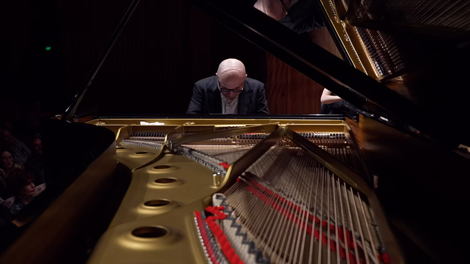 Alexander Gavrylyuk performs Tchaikovsky