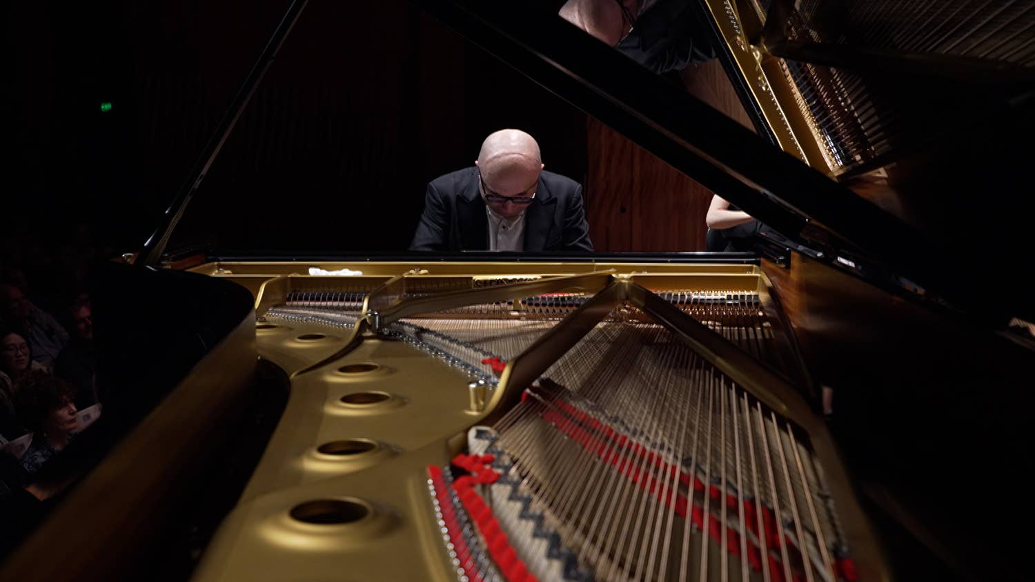 Alexander Gavrylyuk performs Tchaikovsky