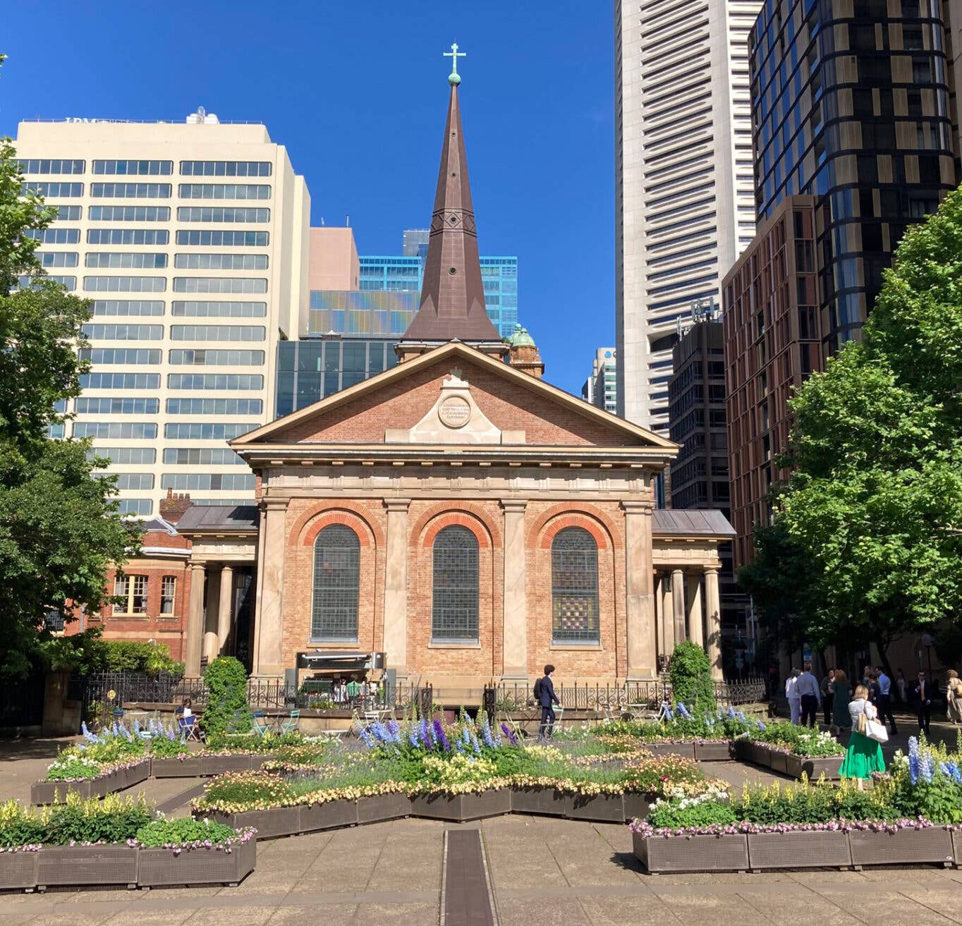 St James King St