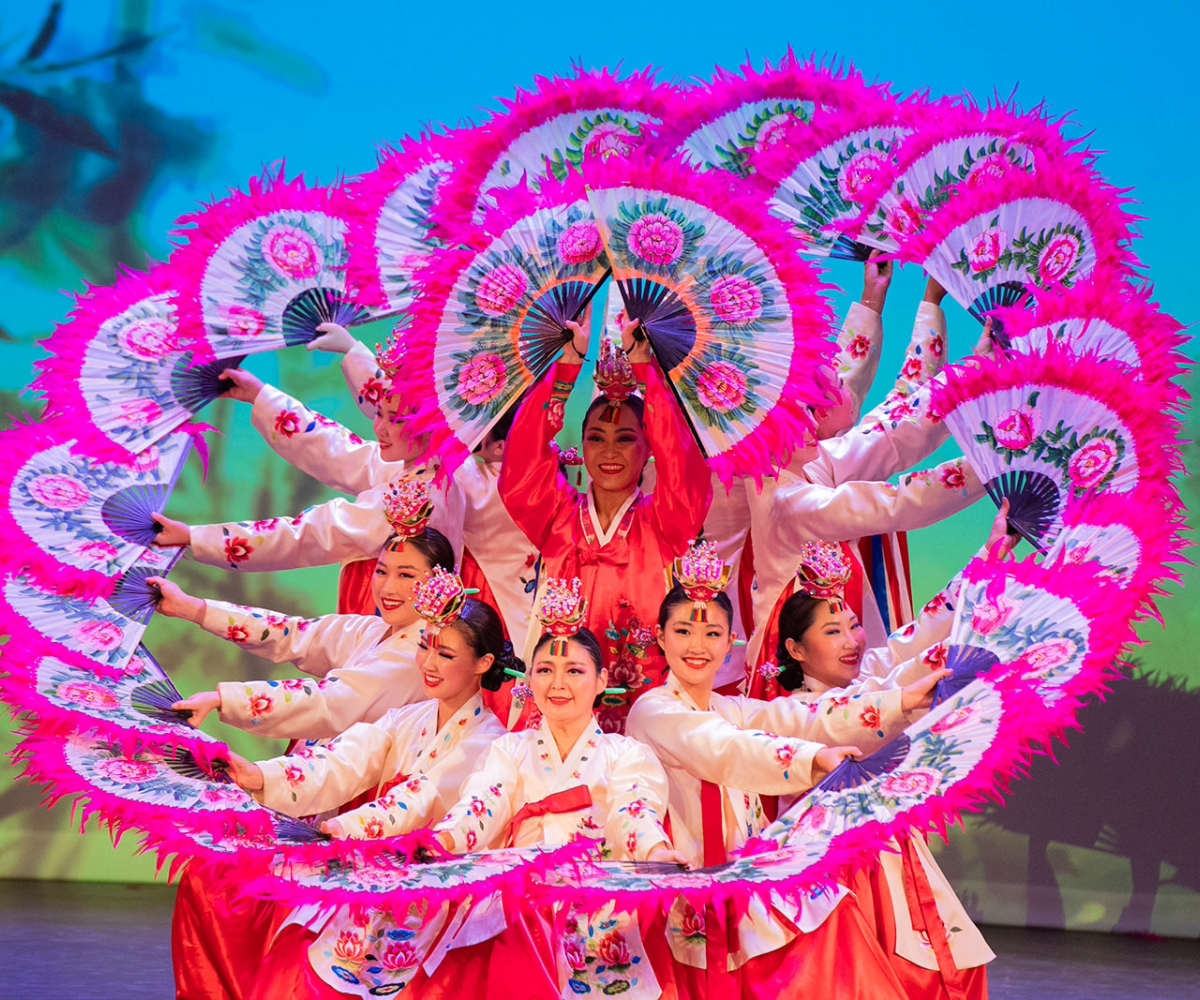 Kim Eung Hwa & Korean Dance Company